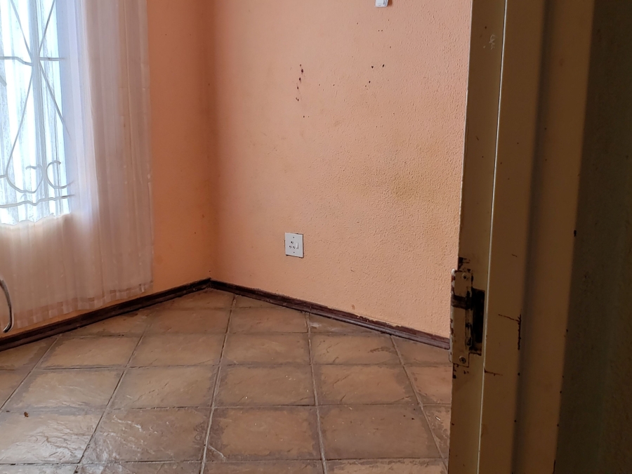 3 Bedroom Property for Sale in Geelhoutpark North West